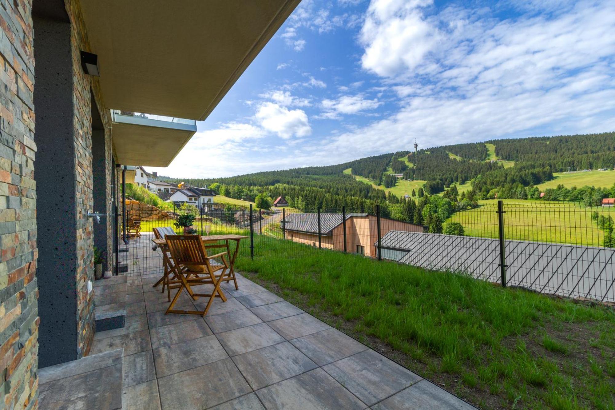 Apartmany Vista Klinovec Loucna pod Klinovcem Exterior photo