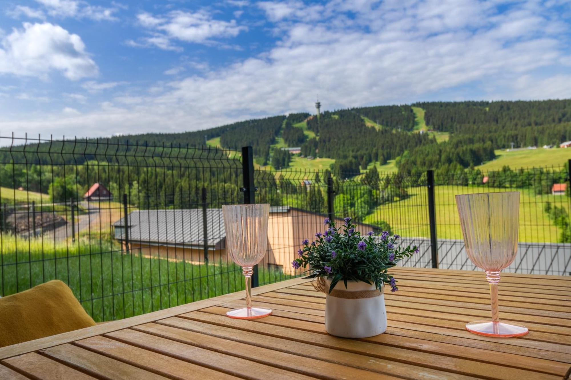 Apartmany Vista Klinovec Loucna pod Klinovcem Exterior photo